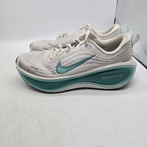 Nike ZoomX Vomero Plus Size 10 B5